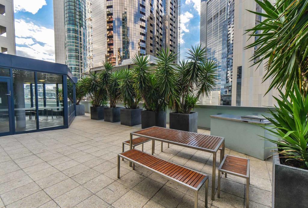 Staycentral - Cityviews On City Road Southbank Мельбурн Номер фото